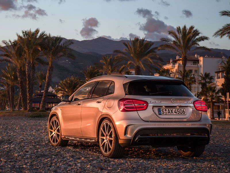 Mercedes GLA 45 AMG: contacto