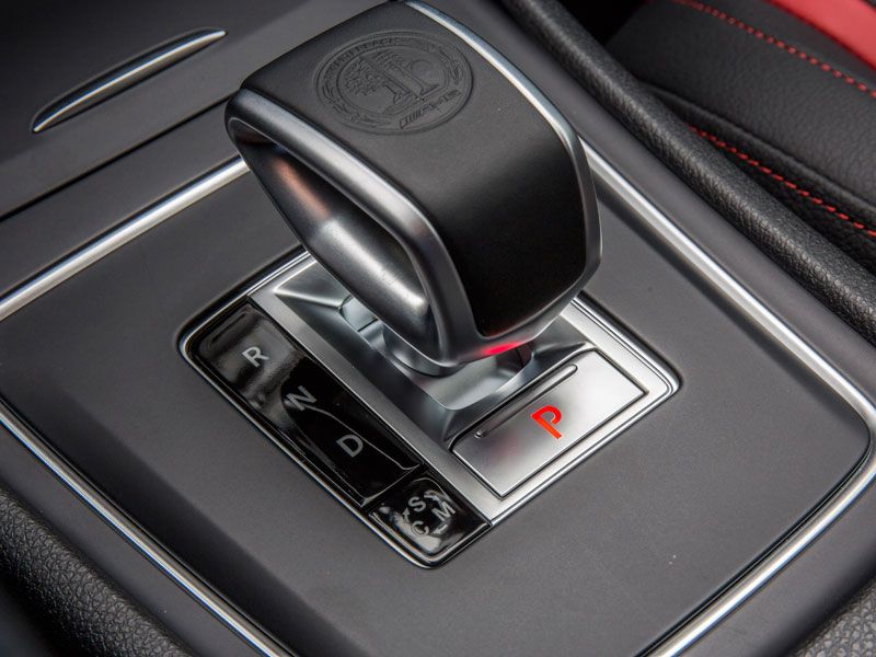 Mercedes GLA 45 AMG: contacto