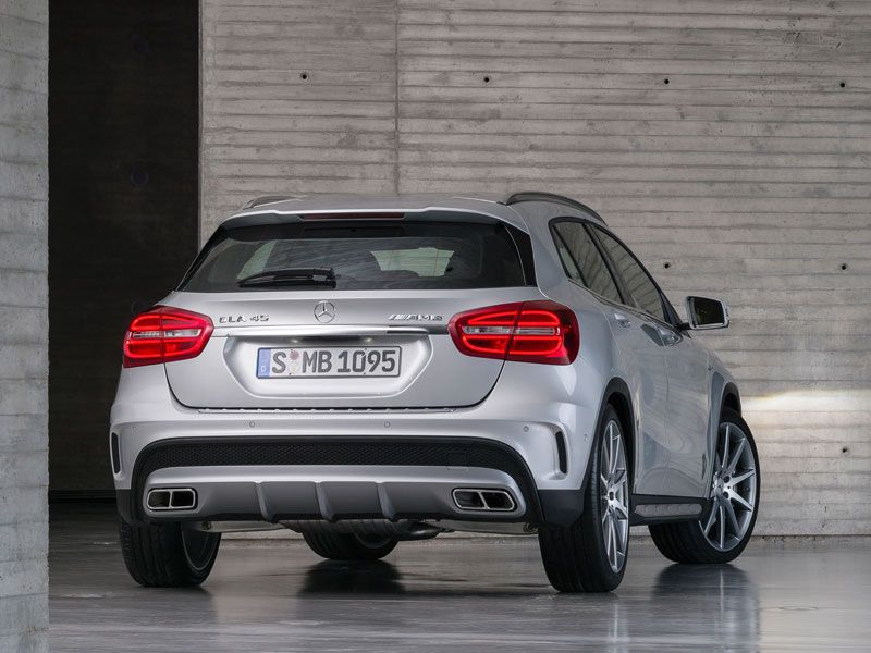Mercedes GLA 45 AMG: contacto