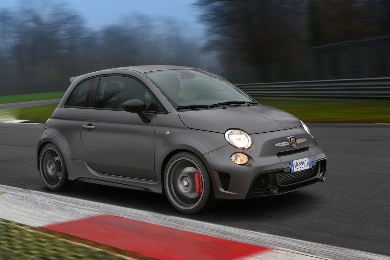 Abarth 695 Biposto