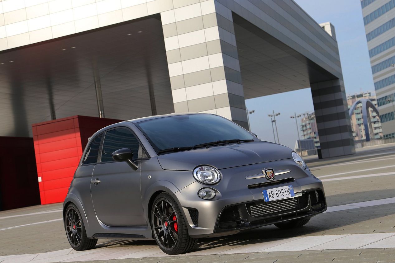 Abarth 695 Biposto