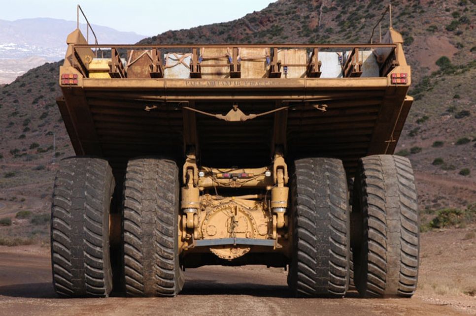 Los neumáticos más grandes de Michelin y Goodyear