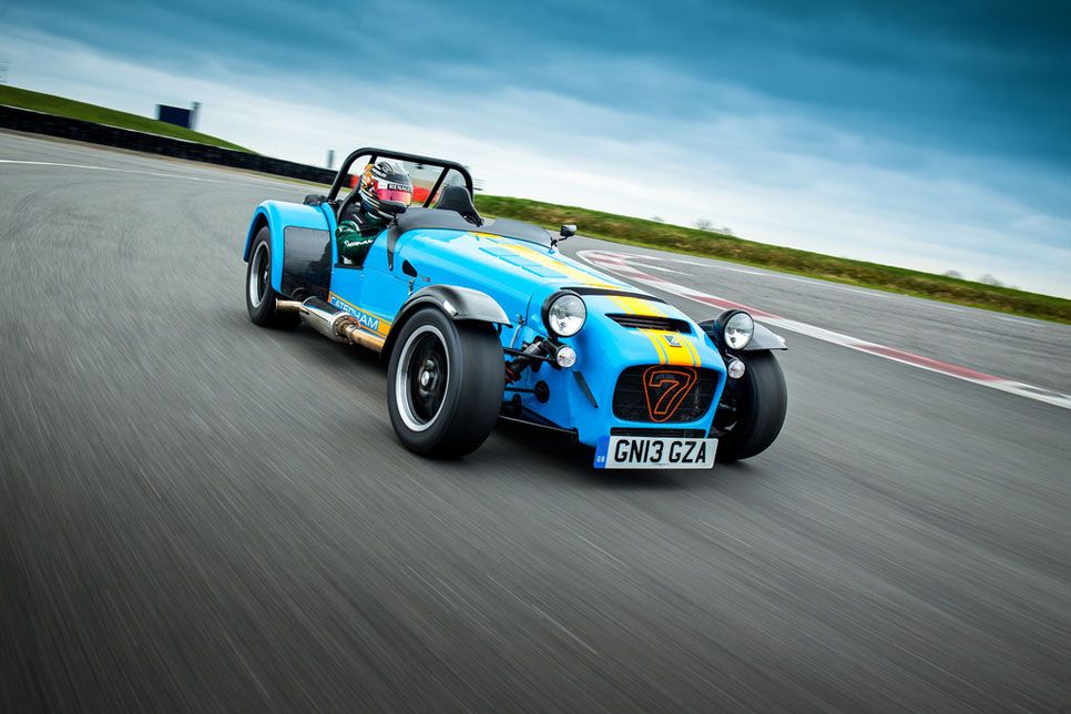 Kobayashi se sube al Caterham Seven 620 R