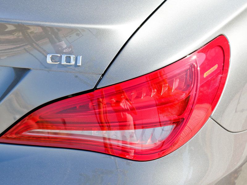 Comparativa: Mercedes CLA 220 CDI vs Audi A3 Sedán 2.0 TDI