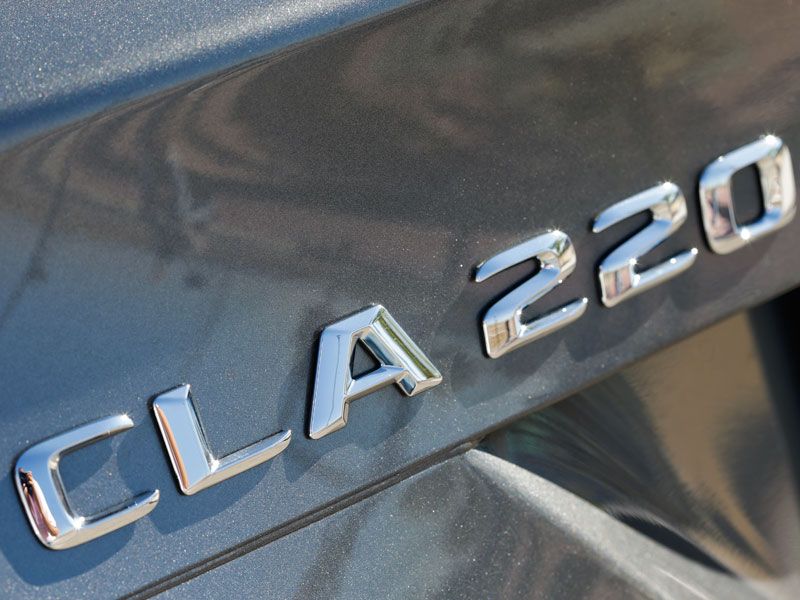 Comparativa: Mercedes CLA 220 CDI vs Audi A3 Sedán 2.0 TDI