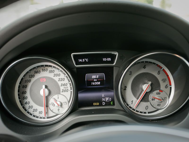 Comparativa: Mercedes CLA 220 CDI vs Audi A3 Sedán 2.0 TDI