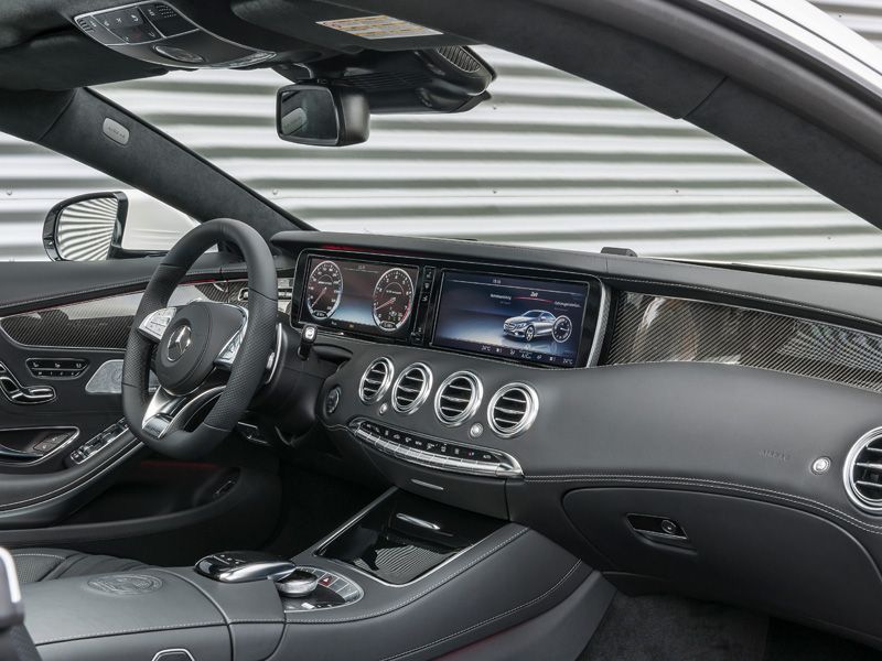 Mercedes S63 AMG Coupé 4Matic interior