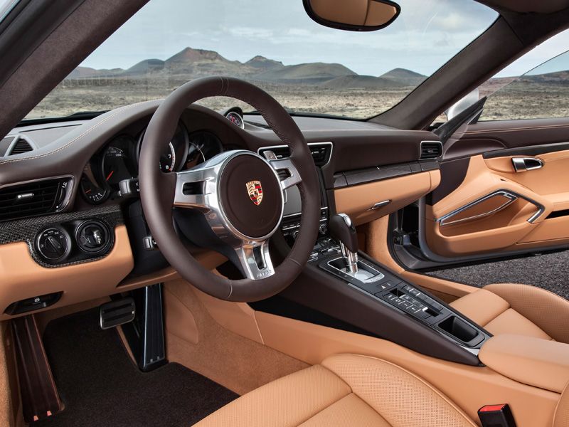 Audi R8 V10 Plus y Porsche 911 Turbo S, tecnología cara a cara