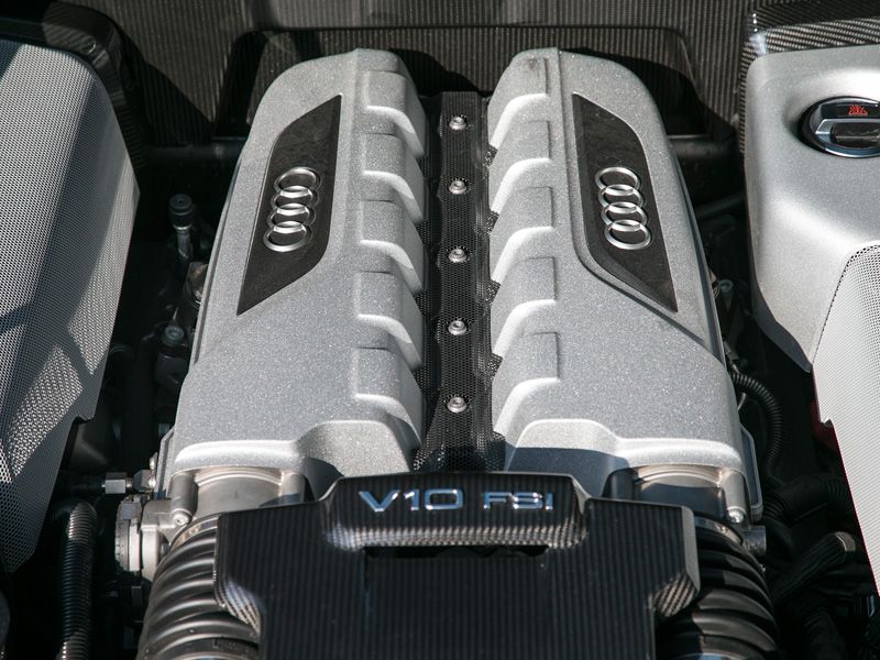 Audi R8 V10 Plus y Porsche 911 Turbo S, tecnología cara a cara