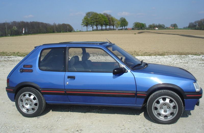 Los diez coches más emblemáticos de los 80