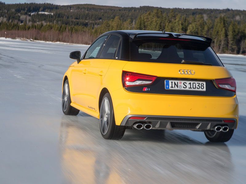 Audi S1, fotos del contacto