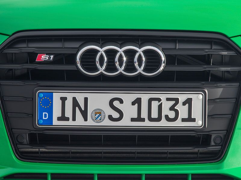 Audi S1, fotos del contacto