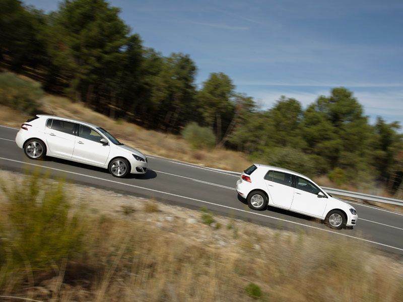 Peugeot 308 e-HDI vs VW Golf TDI