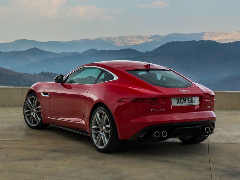 Jaguar F-Type coupé, al volante