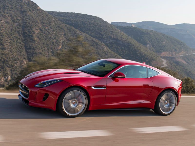 Jaguar F-Type coupé, al volante