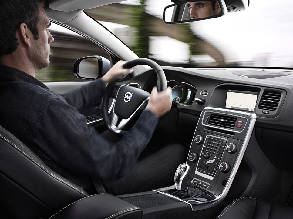 Contacto: Volvo V60 Plug-in