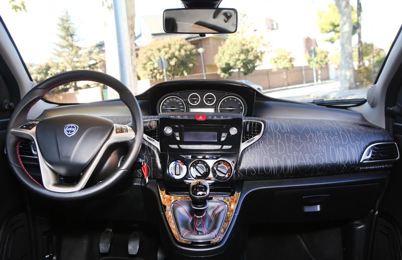 Comparativa:Citroën C3 frente a Lancia Ypsilon