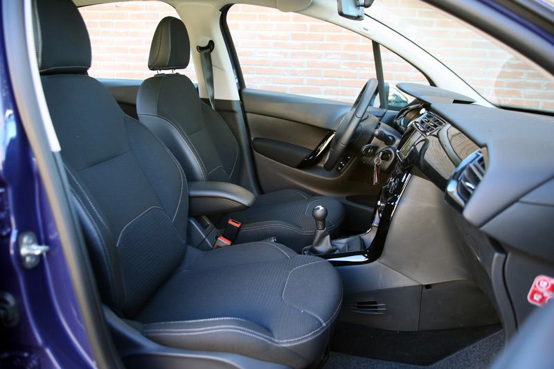 Comparativa:Citroën C3 frente a Lancia Ypsilon