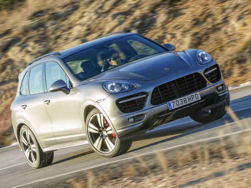 Porsche Cayenne Diesel vs Porsche Cayenne Turbo S
