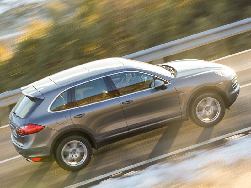 Porsche Cayenne Diesel vs Porsche Cayenne Turbo S