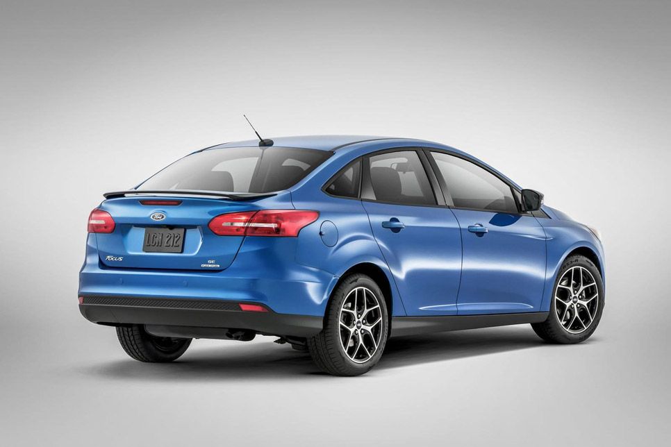 Ford Focus Sedán 2015