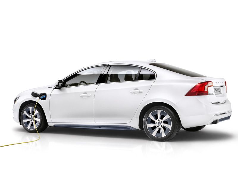 Volvo S60L PPHEV, gasolina híbrido de 2,0 l/100 km