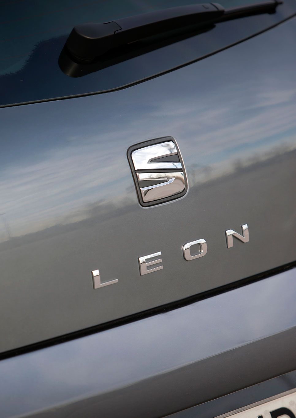 Comparativa: Citroën DS4 2.0 HDI Sport; Mazda 2 2.2D Luxury; Seat León 2.0 TDI Style