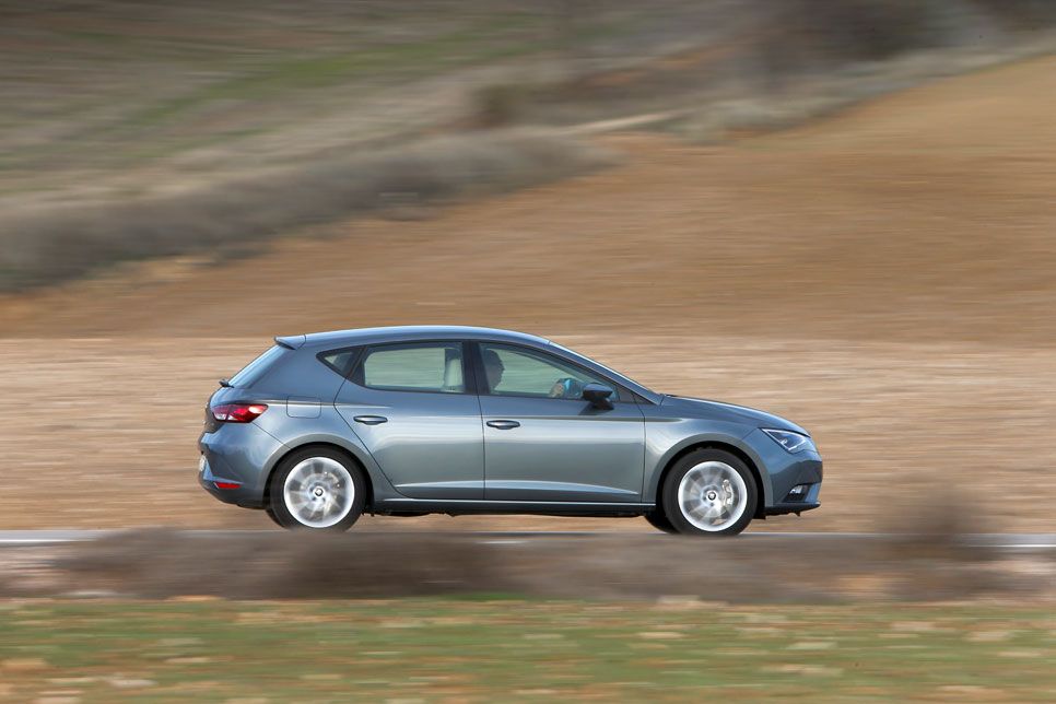 Comparativa: Citroën DS4 2.0 HDI Sport; Mazda 2 2.2D Luxury; Seat León 2.0 TDI Style