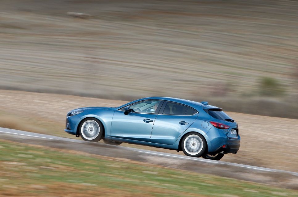 Comparativa: Citroën DS4 2.0 HDI Sport; Mazda 2 2.2D Luxury; Seat León 2.0 TDI Style