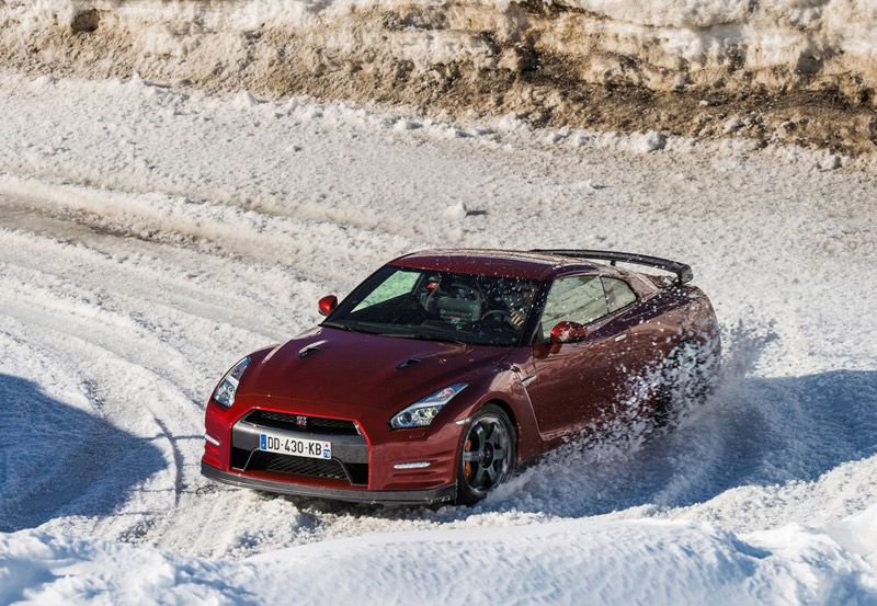 Nissan GT-R 2014, la bestia deportiva se actualiza