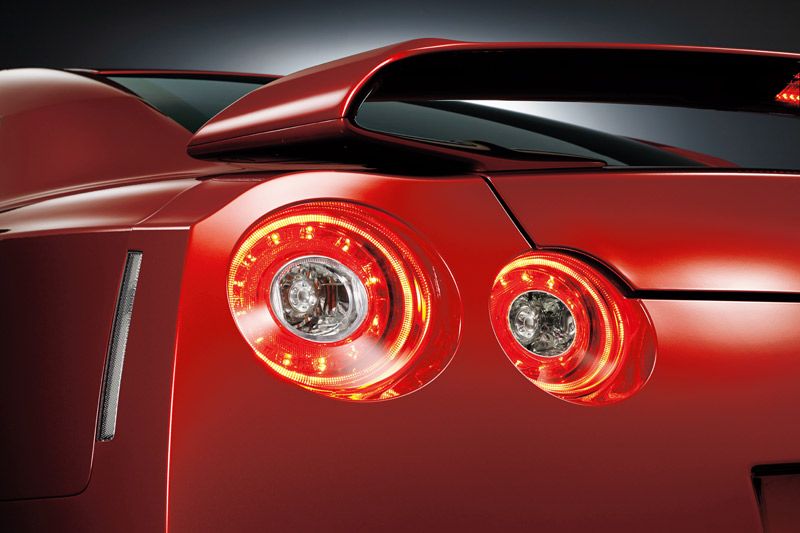 Nissan GT-R 2014, la bestia deportiva se actualiza