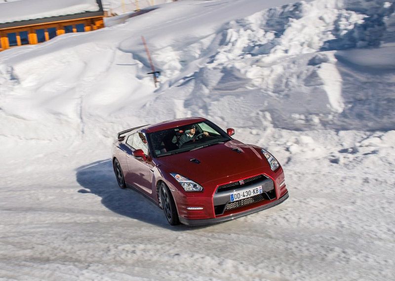 Nissan GT-R 2014, la bestia deportiva se actualiza