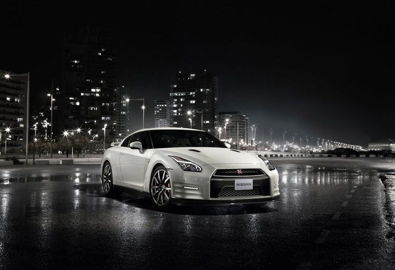Nissan GT-R 2014, la bestia deportiva se actualiza