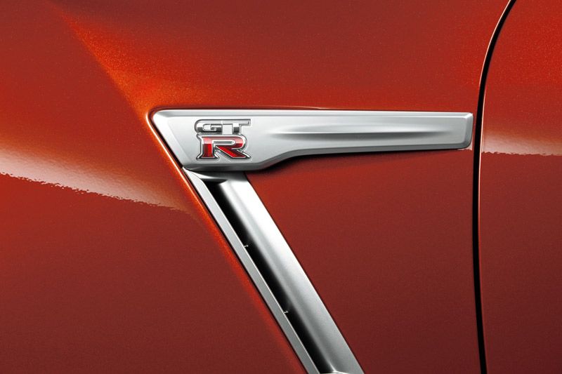 Nissan GT-R 2014, la bestia deportiva se actualiza
