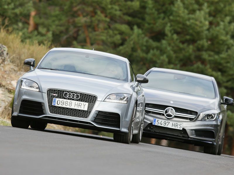 Comparativa: Audi TT RS Plus vs Mercedes A 45 AMG
