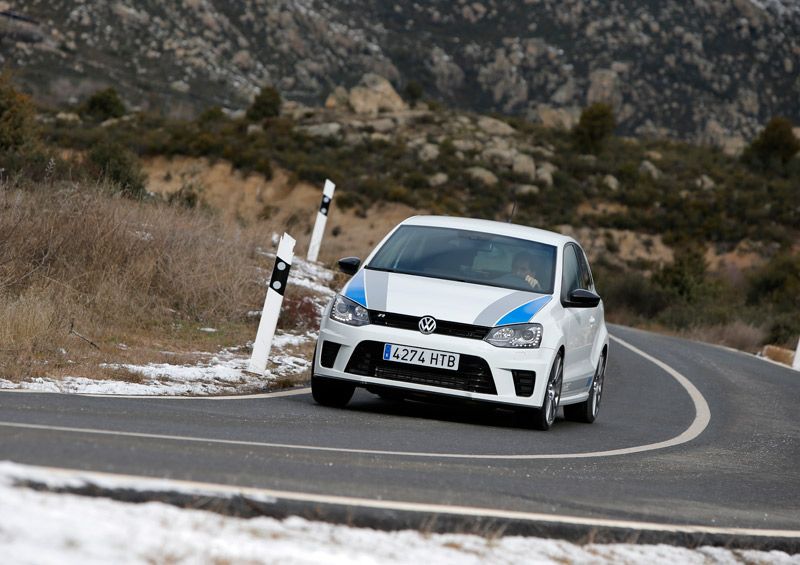 Citroën DS3 Racing Gold Mat vs Volkswagen Polo R WRC