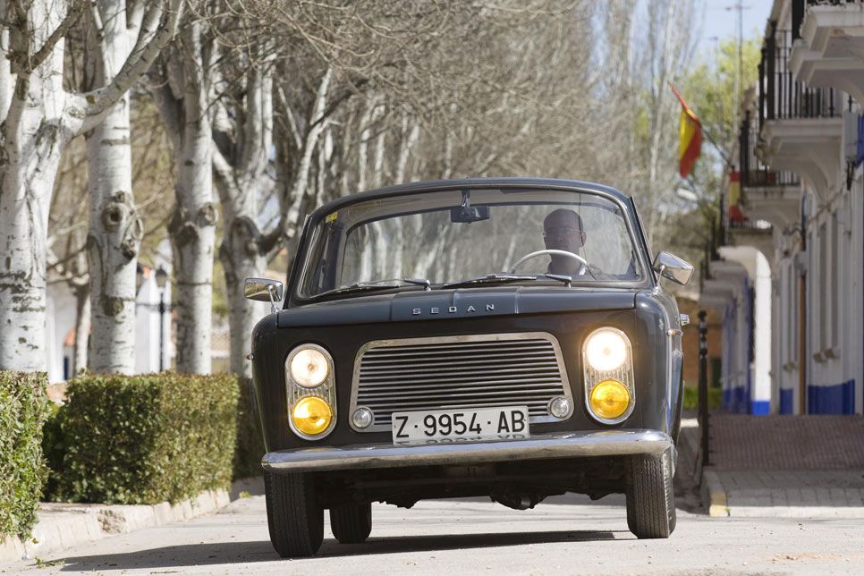 SEDAN Mustang, mucho ruido y pocas nueces