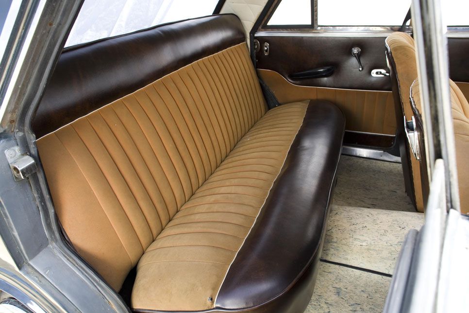 SEDAN Mustang, mucho ruido y pocas nueces