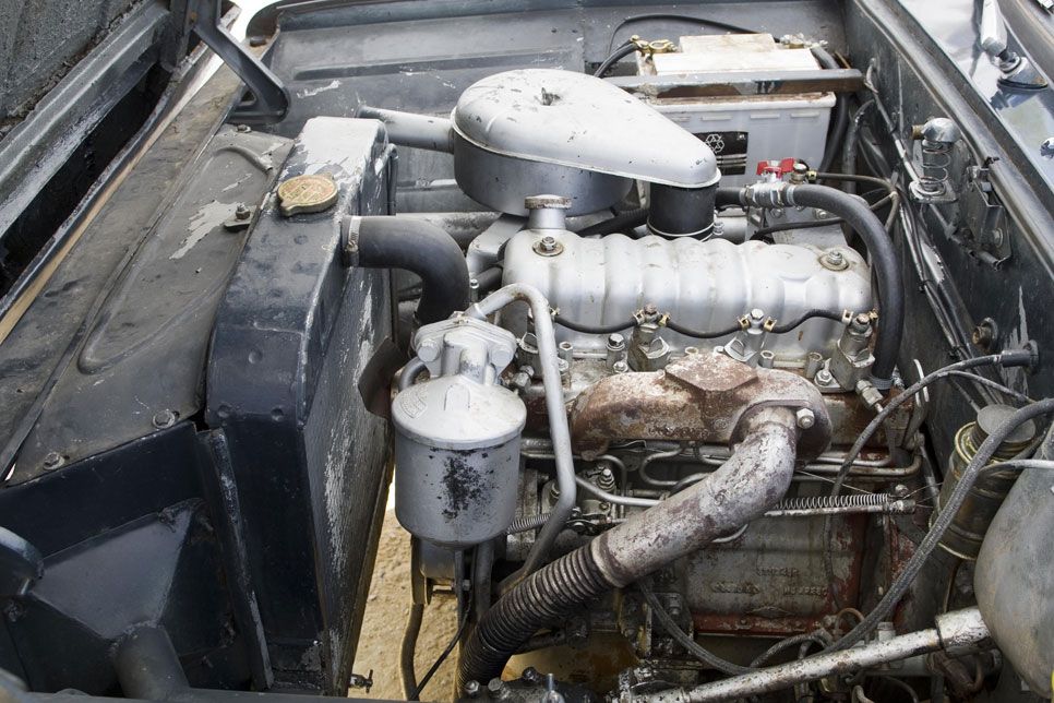 SEDAN Mustang, mucho ruido y pocas nueces