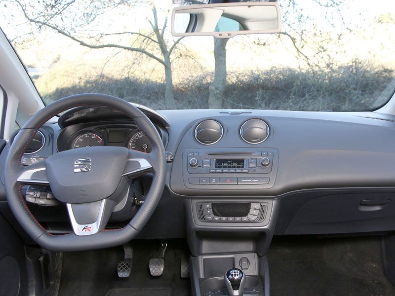 Contacto: Seat Ibiza ACT