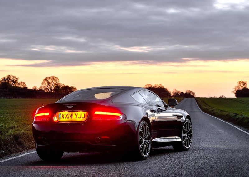 Aston Martin DB9 Carbon Edition
