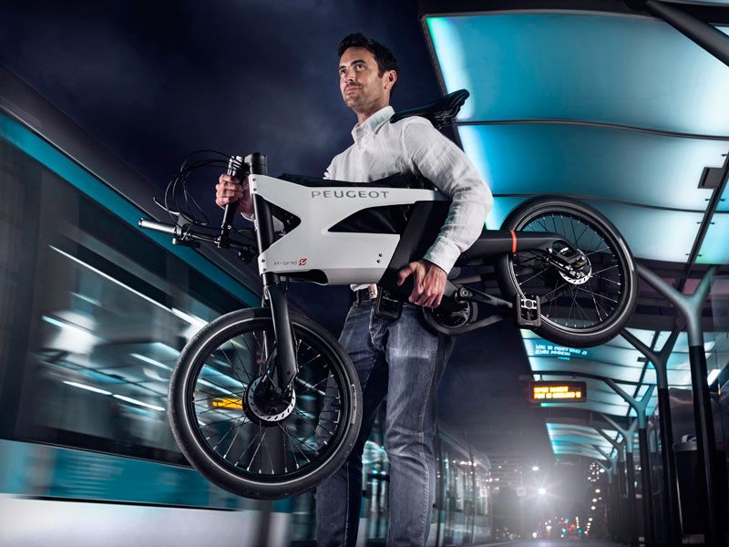 Las marcas de coches se pasan a las bicicletas eléctricas