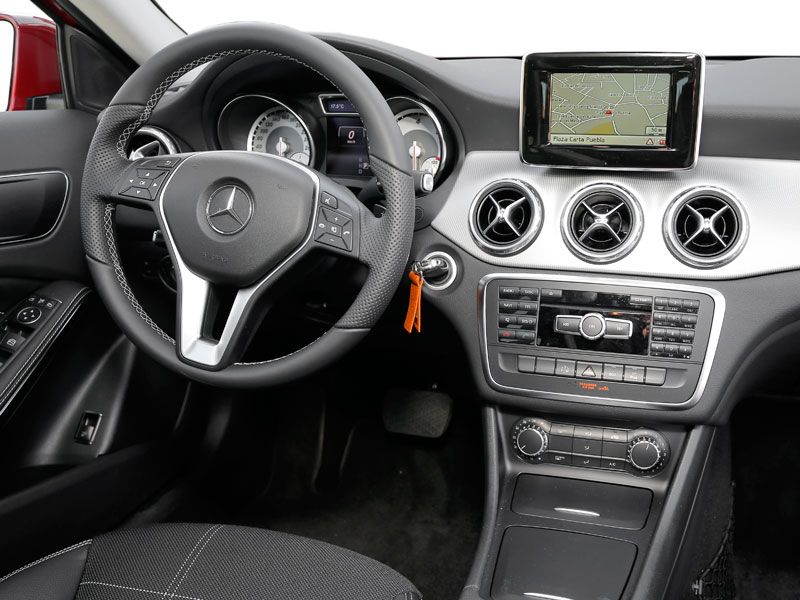 Prueba: Mercedes GLA 200CDI 7G-DCT, olvida lo convencional