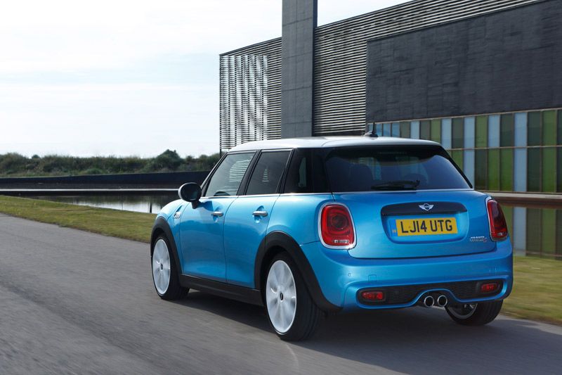 Nuevo Mini de 5 puertas