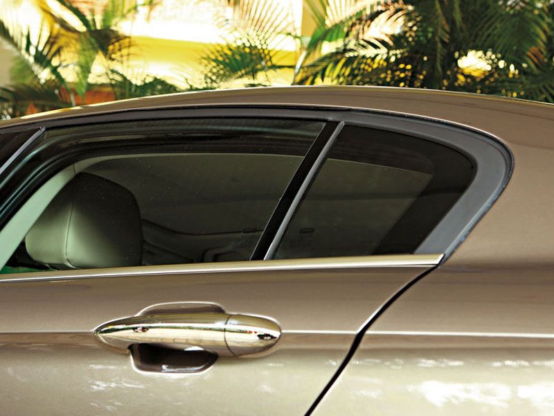 Contacto: Qoros 3 Sedán, desde China a Europa