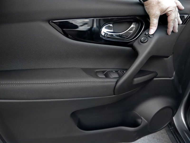 Prueba: Nissan Qashqai 1.2 DIG-T, ¿servicios mínimos?