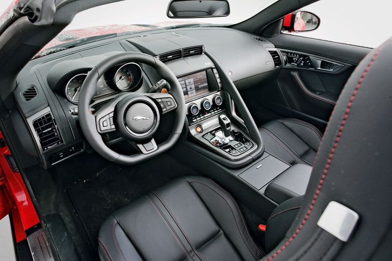 Comparativa: Mercedes SLK 55 AMG vs Jaguar F-Type 5.0 V8 S