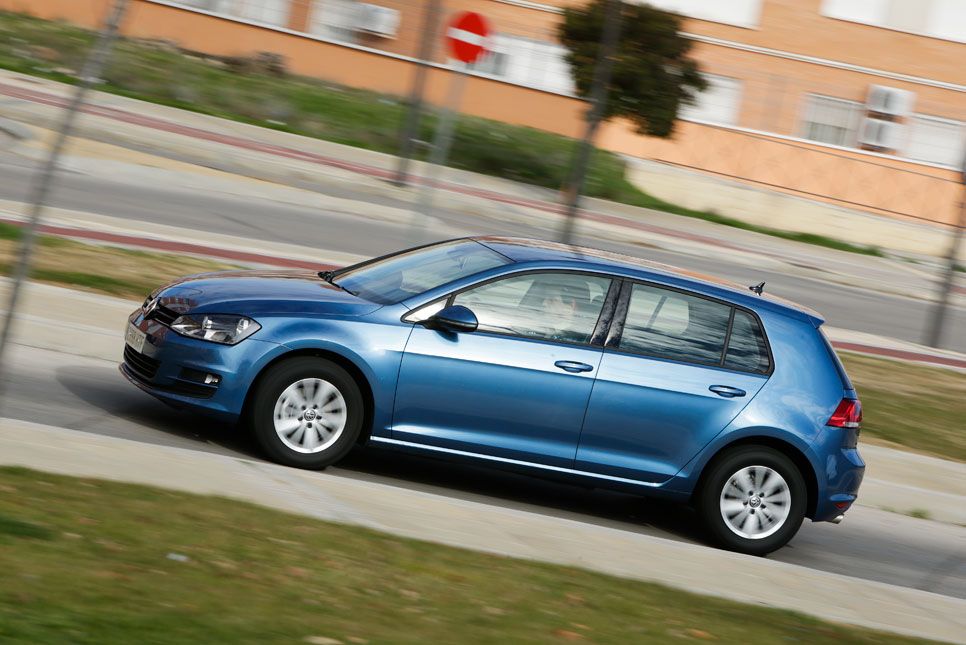 Comparativa: VW Golf 1.6 TDI DSG7 vs VW Golf 1.6 TDI y VW Golf Bluemotion