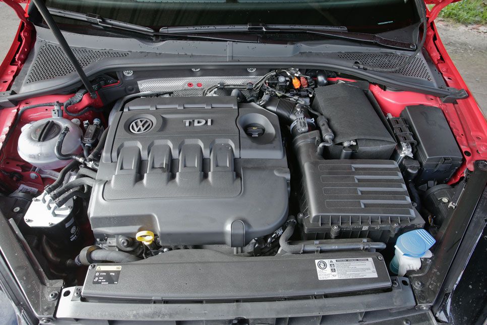 Comparativa: VW Golf 1.6 TDI DSG7 vs VW Golf 1.6 TDI y VW Golf Bluemotion