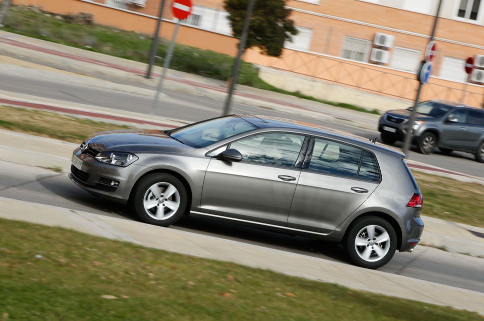 Comparativa: VW Golf 1.6 TDI DSG7 vs VW Golf 1.6 TDI y VW Golf Bluemotion